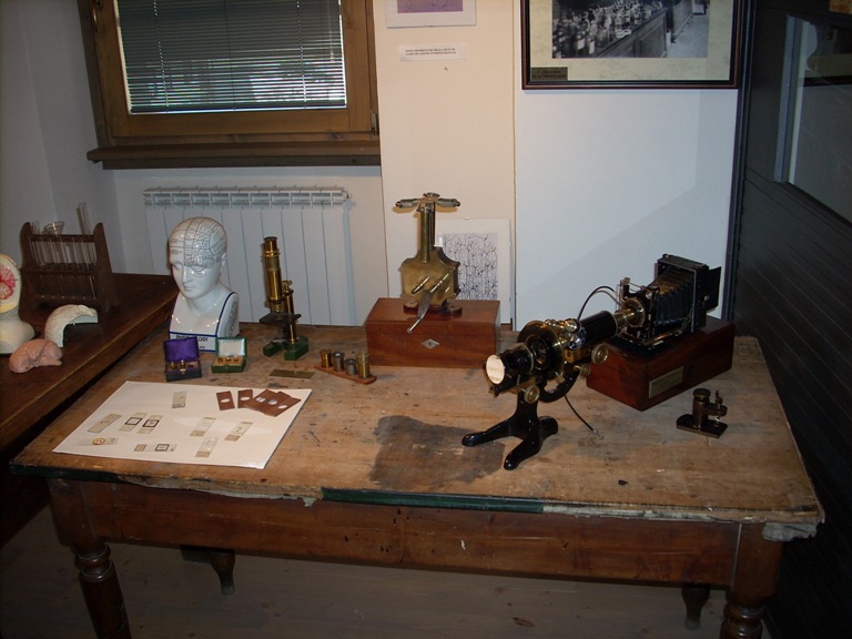 Golgi Museum, Corteno - 07.jpg
